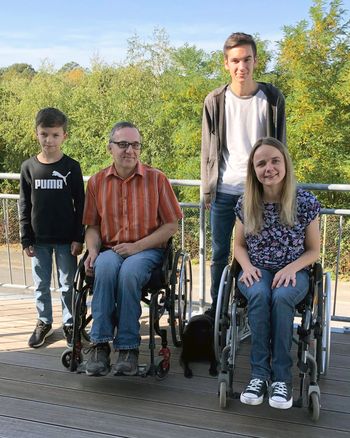 CJD-Erfolgsgeschichte: Familie Neger hat Beruf, Familie und Handicap vereinbart